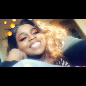 Meet your Posher, Nia